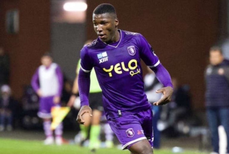 (VIDEO) DT del Beerschot relata la adaptación de Moisés Caicedo en Europa