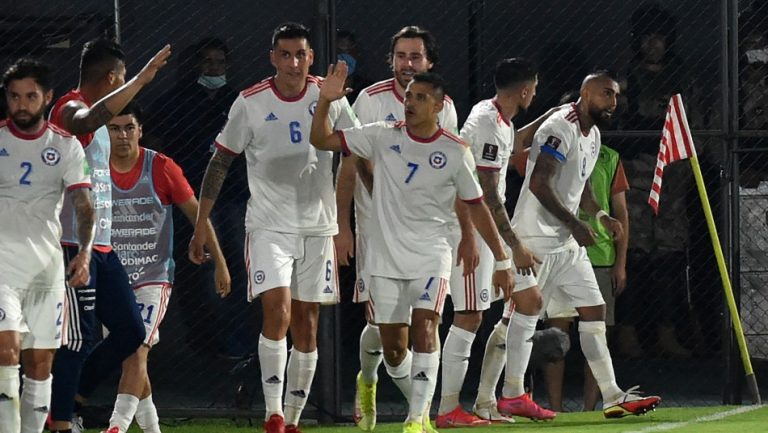 (VIDEO) EL PRÓXIMO RIVAL DE LA TRI: Chile festejó en el vestuario el triunfo ante Paraguay