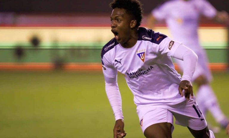 Roces entre Néicer Reasco y la directiva de LDU por Djorkaeff
