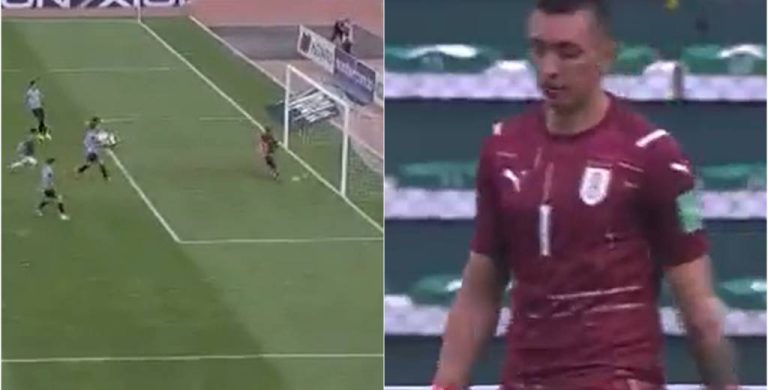(VIDEO) BLOOPER DE MUSLERA: Grosero error y gol de Bolivia