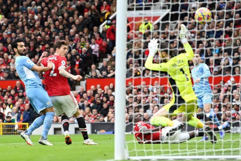 (VIDEO) ¡MANCHESTER ES CELESTE! El City ganó al United en Old Trafford