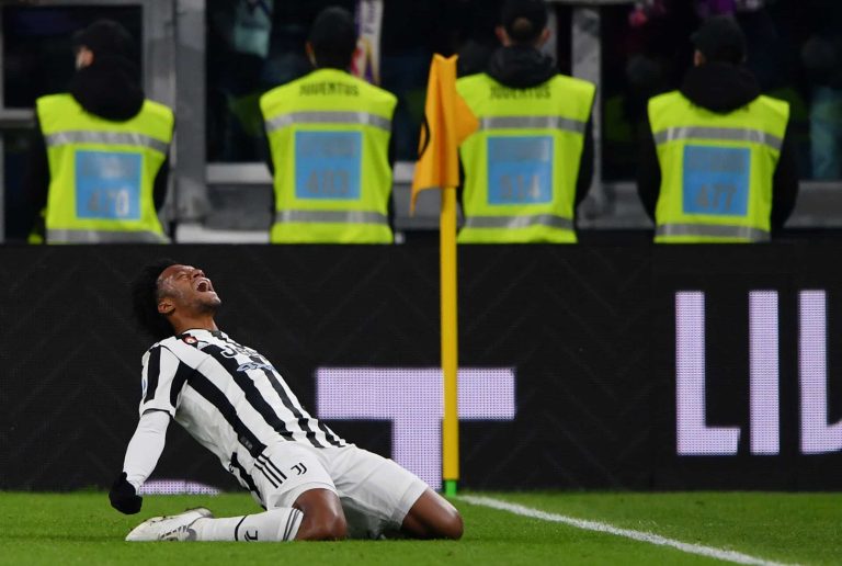 (VIDEO) Cuadrado le dio la victoria a la Juventus sobre el final