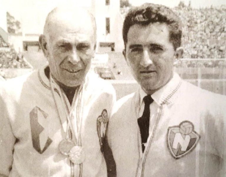 54 años después, un DT europeo ganará el torneo ecuatoriano