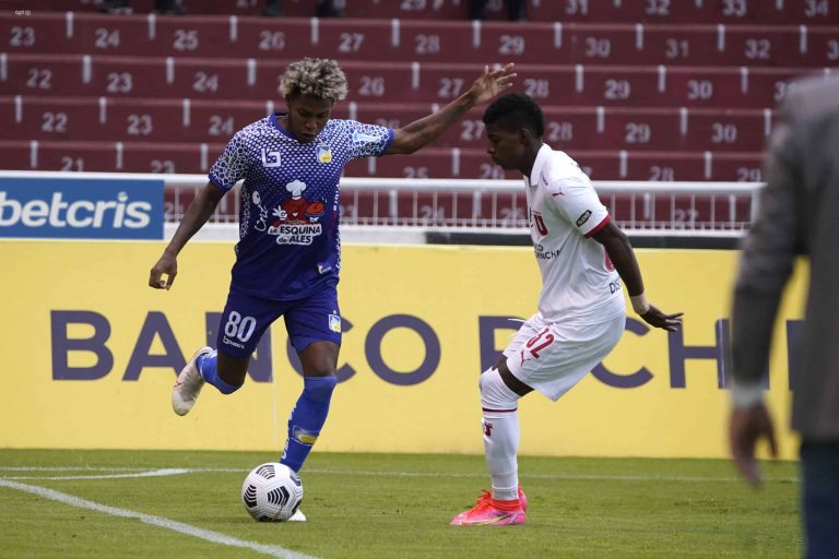 LDU no pudo ganar: Delfín sacó un punto del Rodrigo Paz