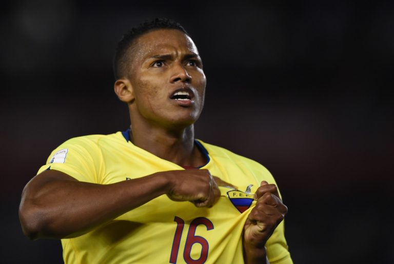 FEF y Antonio Valencia trabajarán juntos por el fútbol ecuatoriano
