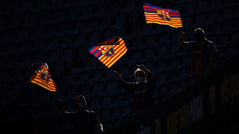 (VIDEO) Casi 10.000 culés en el Camp Nou por Xavi