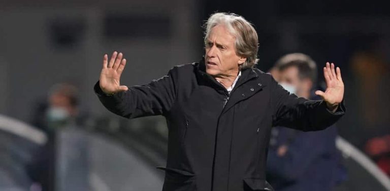 OFICIAL: El Benfica despide a Jorge Jesus