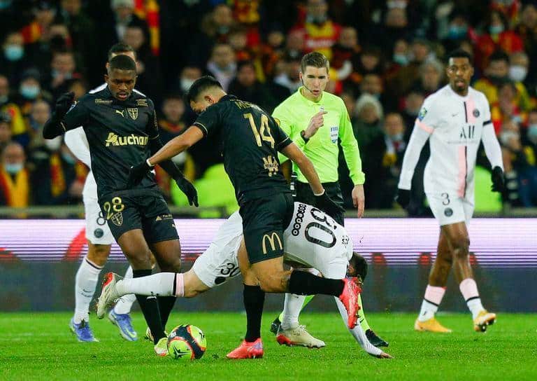 (VIDEO) Sobre el final: El PSG rescató un empate en la Liga Francesa