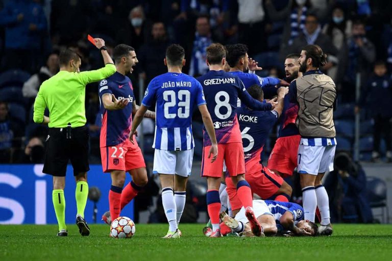 (VIDEO) ENTRE GOLES Y EXPULSIONES: Atlético Madrid clasificó a octavos de Champions