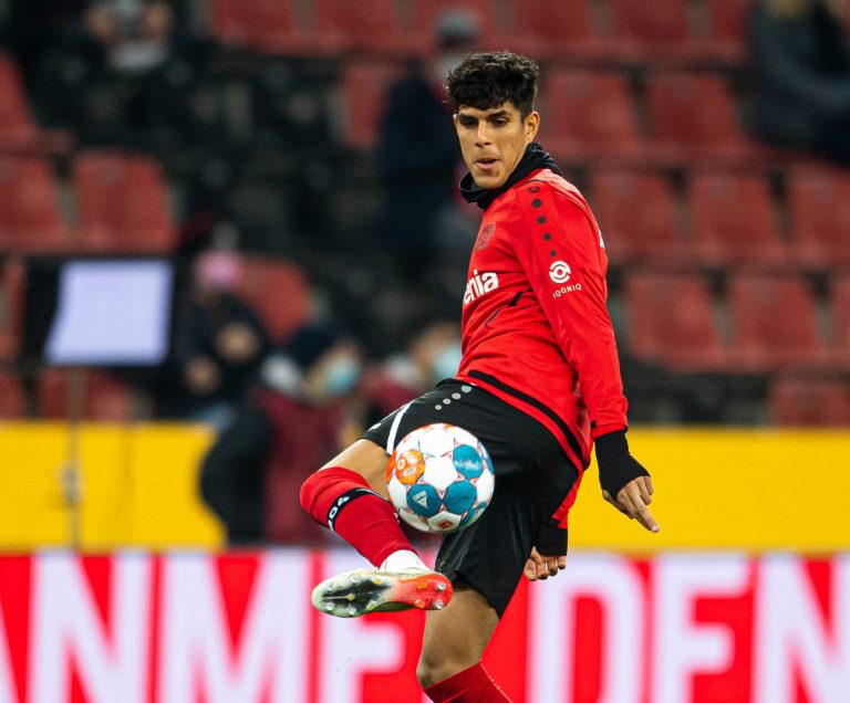(VIDEO) ¡Asistencia de Piero Hincapié en la Bundesliga!