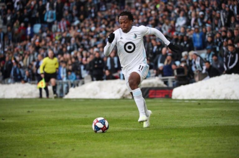 Liga de Quito estaría interesado en Romario Ibarra