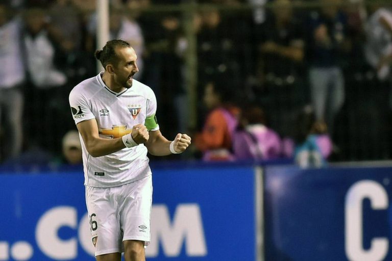 Esteban Paz aclara los rumores: “LDU necesita renovarse constantemente. Barcos ya es pasado”