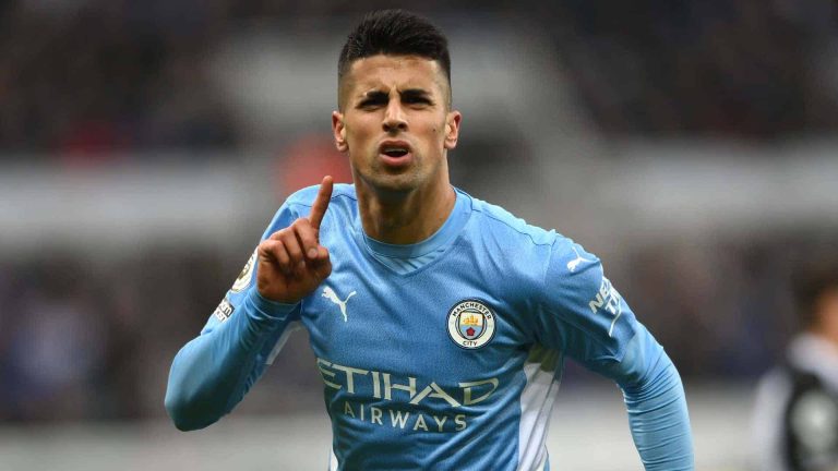 (FOTO) Jugador del Manchester City fue asaltado y terminó herido