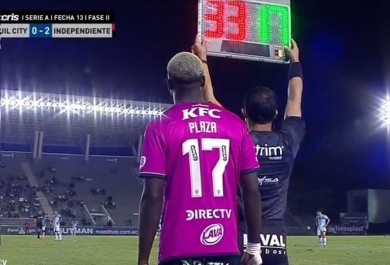 Stiven Plaza seguirá 6 meses en IDV