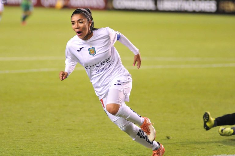Dos goleadoras llegarán al BSC femenino
