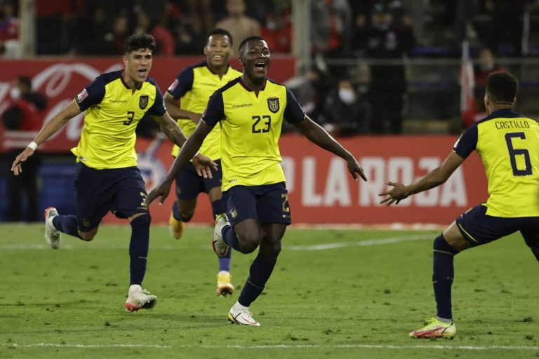 Junto a Bale, Van Dijk y más: FIFA recalcó un dato curioso con Moisés Caicedo