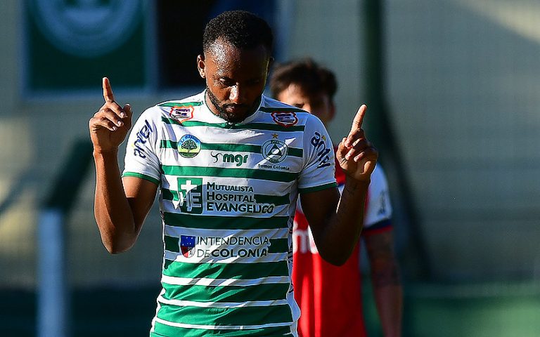 (FOTO) OFICIAL: BSC anunció al brasileño, Leonai Souza