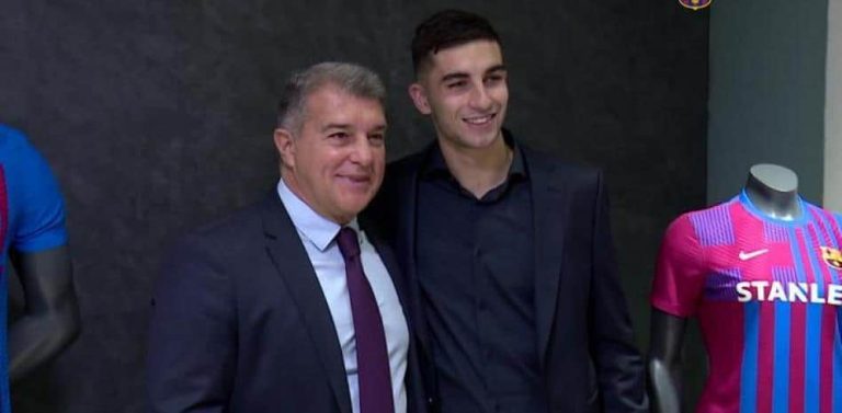 Laporta da también positivo por Covid