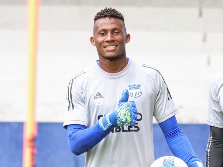 Jhon Mero deja Emelec y jugará en Deportivo Cuenca