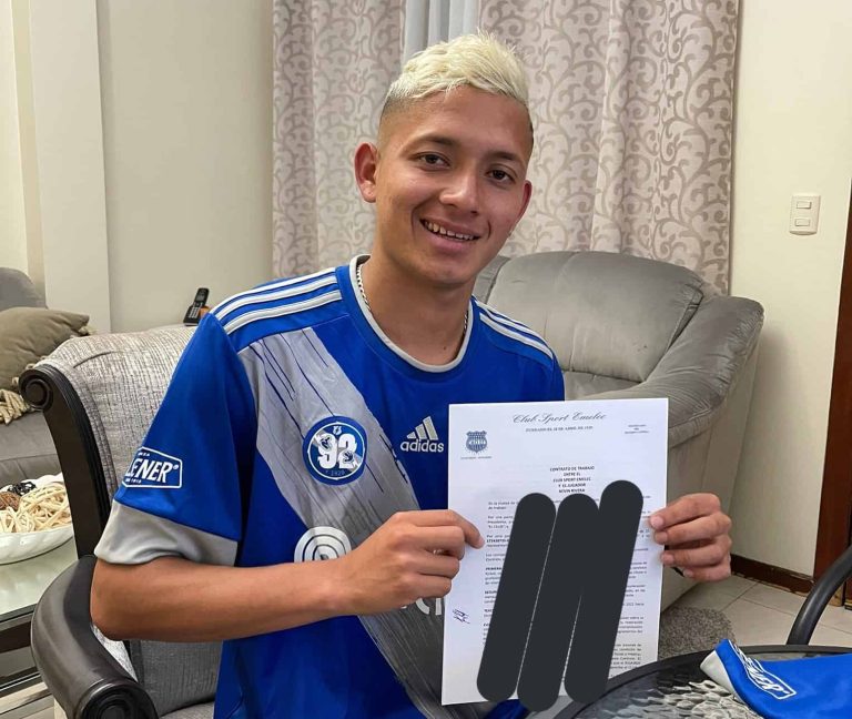 (FOTOS) OFICIAL: Emelec anunció a Kevin Rivera