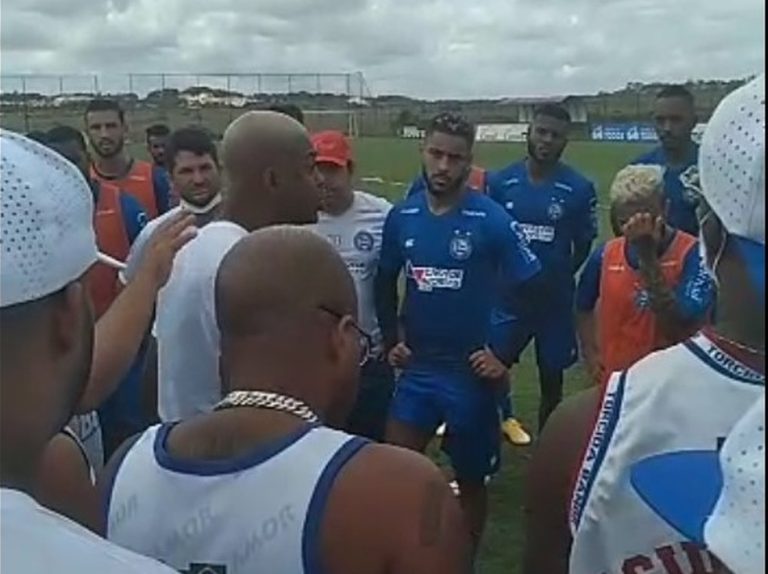 Escándalo en Brasil: Amenazan a jugadores y cuerpo técnico