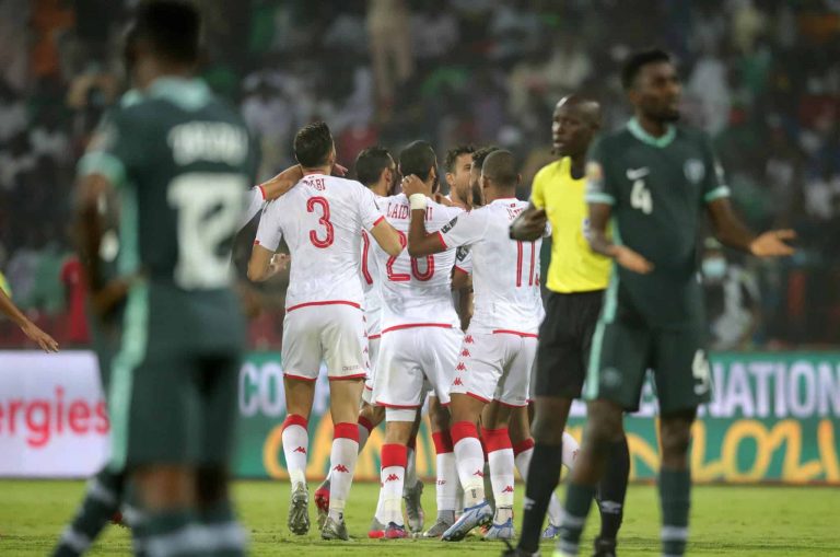 (VIDEO) Sorpresa en la Copa Africana: Túnez eliminó a Nigeria y avanzó a cuartos de Final