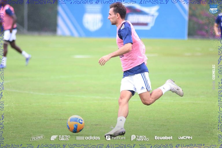 Bruno Pittón ya entrena con el primer plantel de Emelec