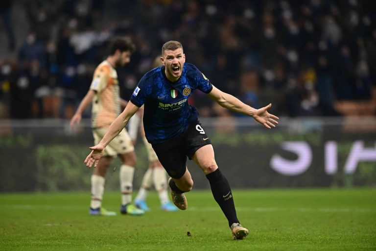 (VIDEO) ¡OTRO GOL SOBRE EL FINAL! Inter remontó y venció a Venezia