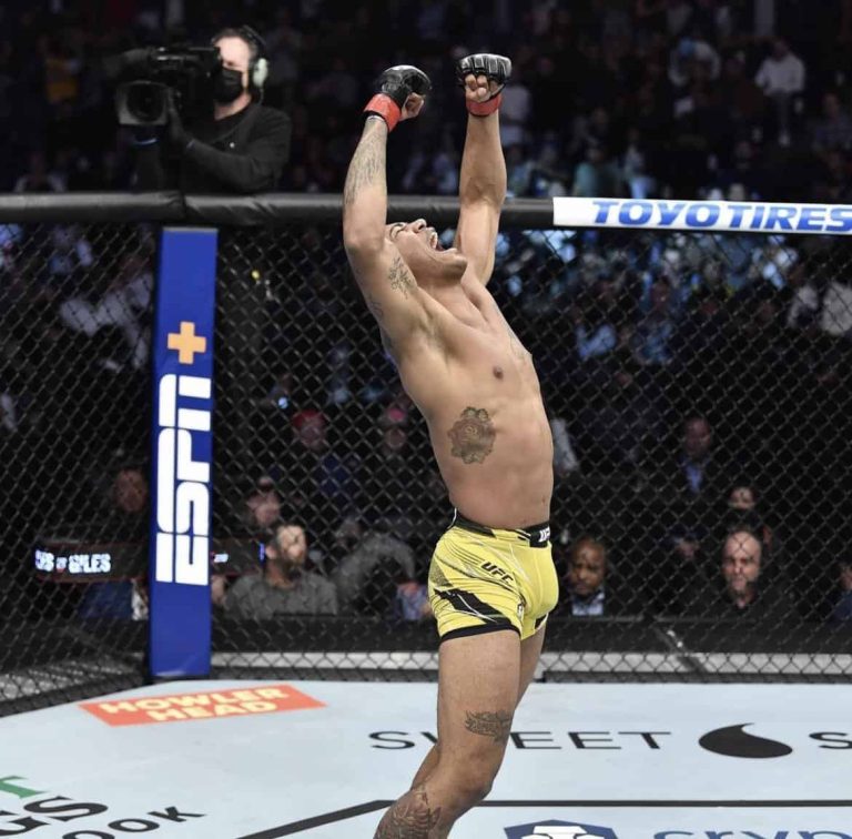 #NTF (VIDEO) ¡CON VICTORIA! Michael Morales debutó en la UFC