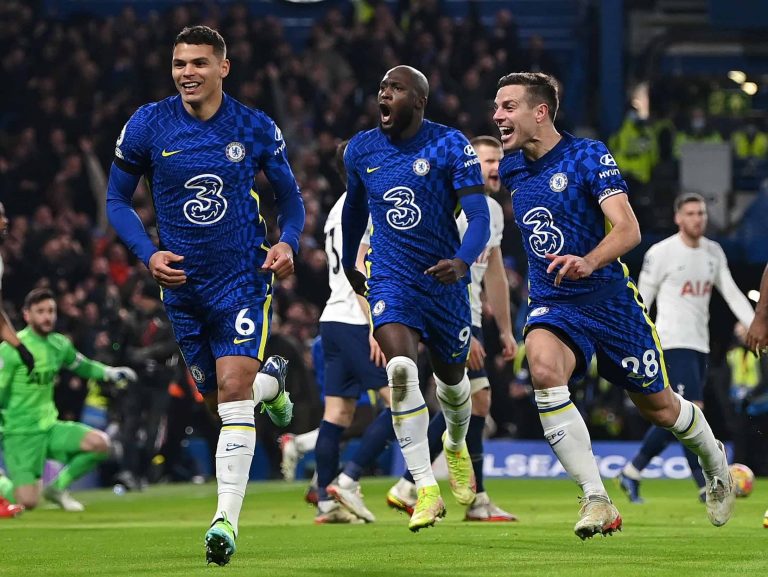 (VIDEO) Chelsea venció a Tottenham y se mantiene en la pelea