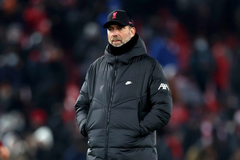 Klopp dio positivo en prueba de Covid-19