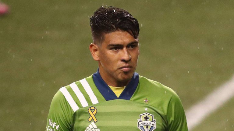 (VIDEO) Mal inicio para Xavier Arreaga y Seattle Sounders en la MLS