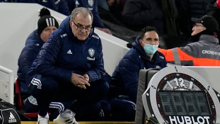 Ex estrella inglesa considera que el nivel del Leeds de Bielsa terminó siendo “muy malo”