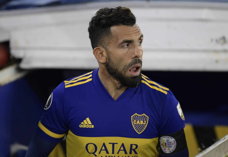 (VIDEO) Tiroteo y un muerto en un intento de robo a Carlos Tevez