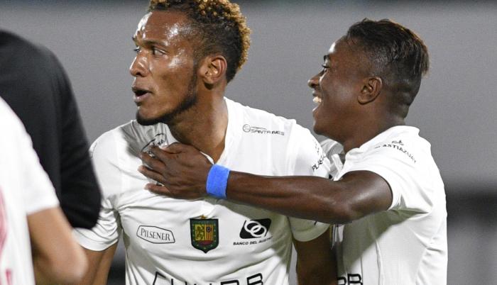 OFICIAL: Jacson Pita, a Perú