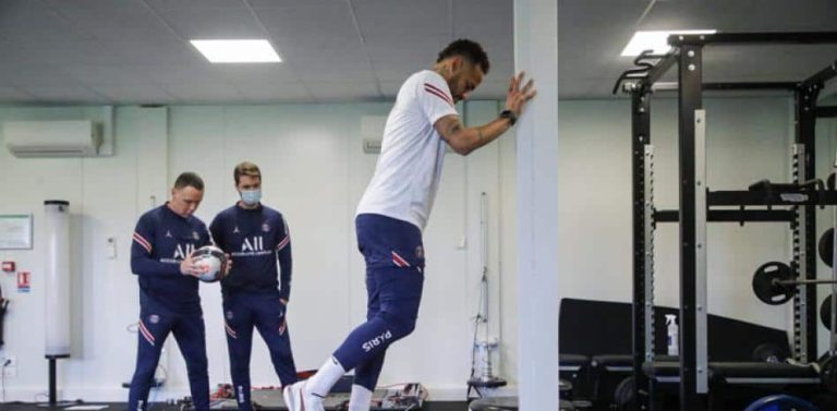 PSG espera a Neymar para la Champions