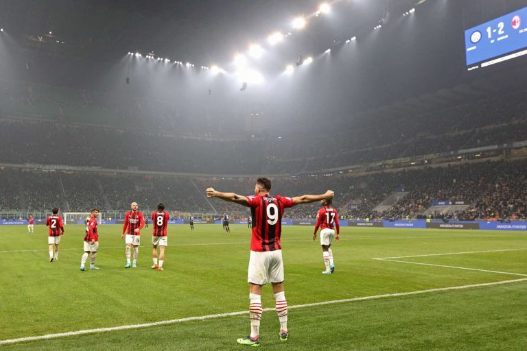 (VIDEO) Milan lo dio vuelta y venció a Inter en el Derbi de la Madonnina