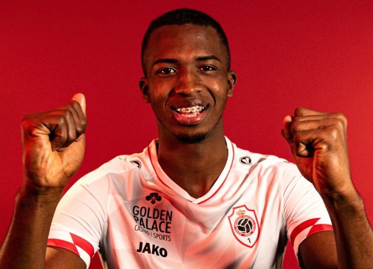William Pacho tuvo su primera convocatoria en Bélgica