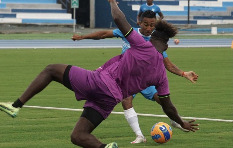 ‘Súper 9’ venció a Guayaquil Sport en un partido amistoso
