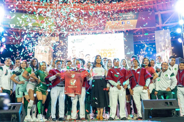 (FOTOS) Las nuevas camisetas de Mushuc Runa para el 2022