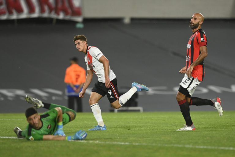 (VIDEO) River remontó, ganó, gustó y goleó
