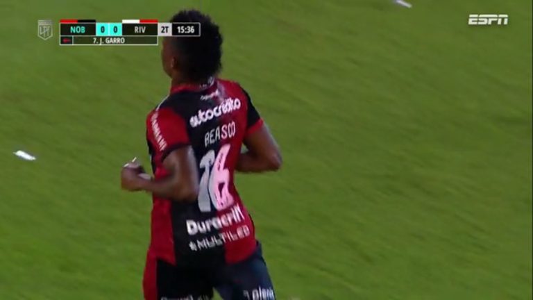 (VIDEO) Djorkaeff Reasco debutó Vs. River Plate