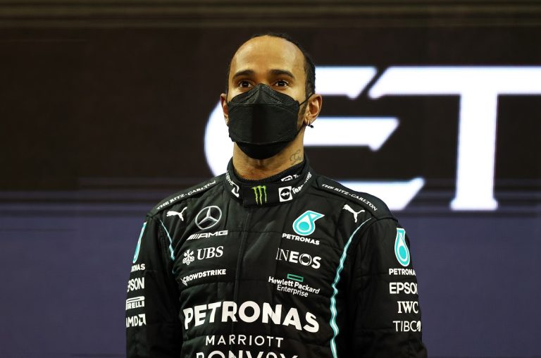 #NTF | Hamilton desmiente haber considerado el retiro