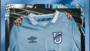 (FOTO) Las nuevas camisetas de la Universidad Católica