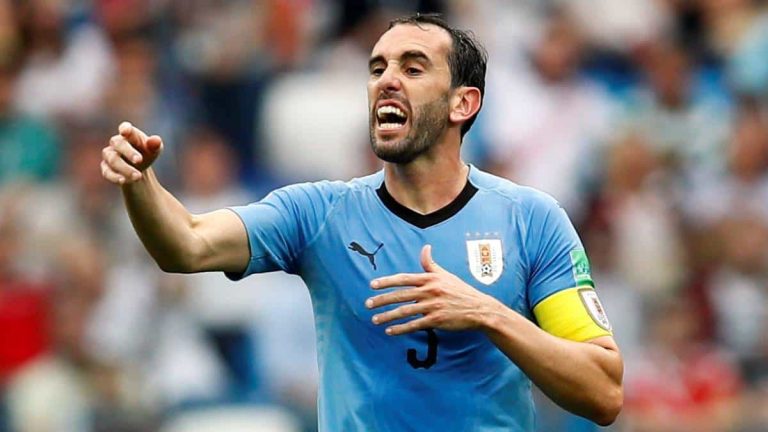 Diego Godín anunció que jugó su última eliminatoria con Uruguay