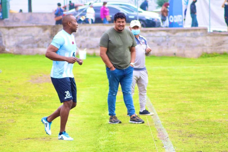 Joffre Guerrón podría volver a las canchas