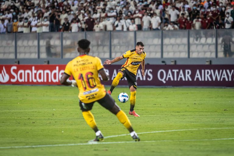 (FOTO) Emmanuel Martínez en el equipo de la semana de la Copa Libertadores