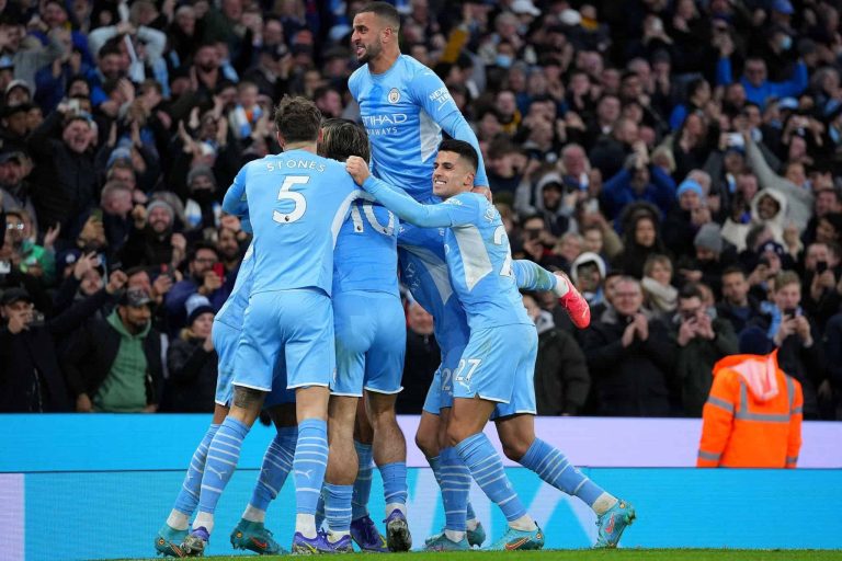 (VIDEO) MÁS LÍDER QUE NUNCA: Manchester City goleó al United