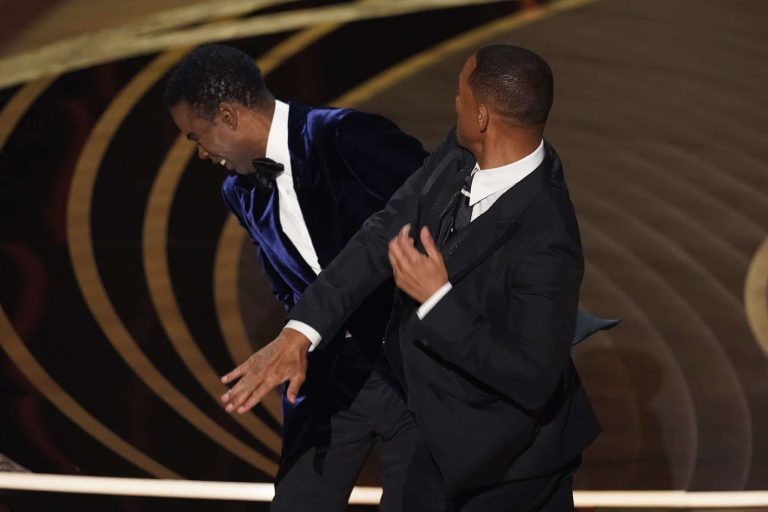 (VIDEO) “¡No hables de mi esposa!”: Will Smith golpea a Chris Rock por un chiste