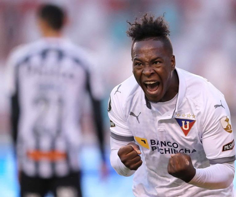 RUMBO A BRASIL: Jhojan Julio jugará en el Santos FC